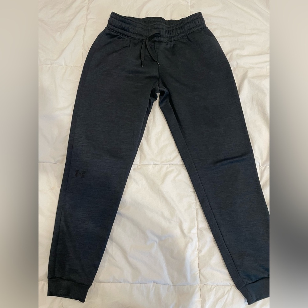 UNDER ARMOUR STYLISH Black Jogger Pants with drawstring!